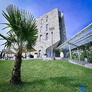 City Hotel 4* Podgoriçe