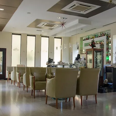 City Hotel Hotel