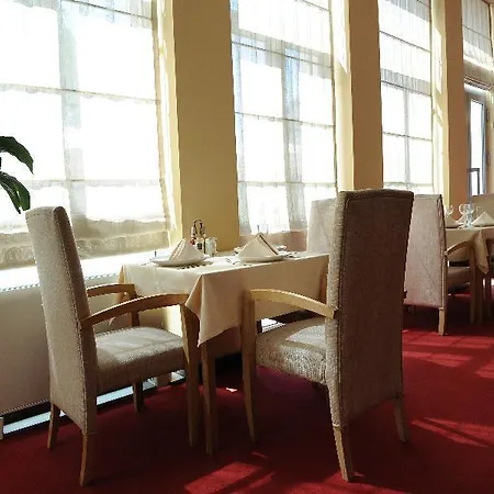Hotel City Hotel 4*