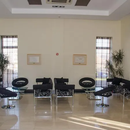 City Hotel 4*