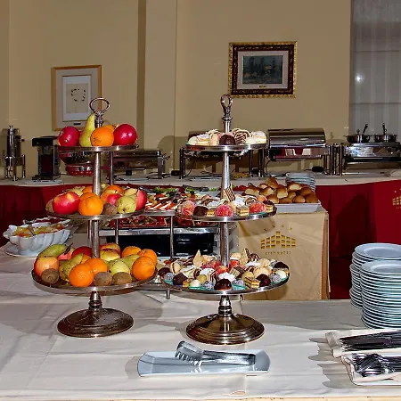 Hotel City Hotel 4*