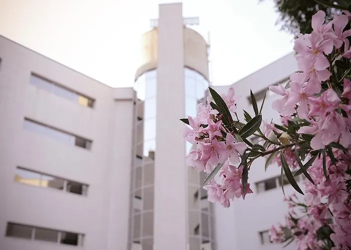 City Hotel 4* Подгориця