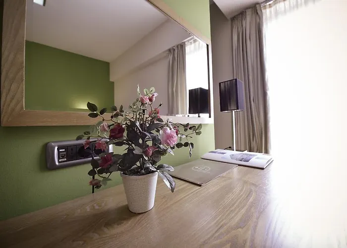 City Hotel 4* Подгориця