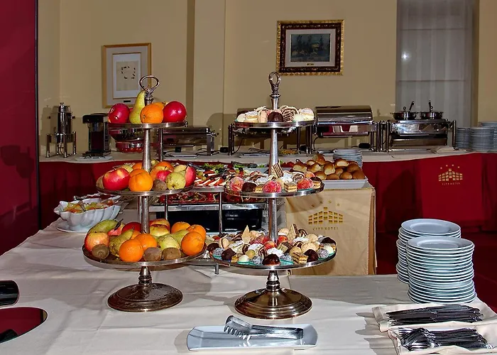 Готель City Hotel 4*